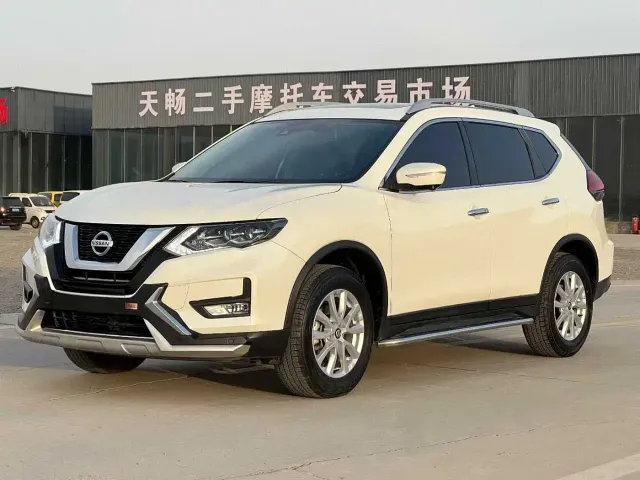 Фотография автомобиля — Nissan X-Trail