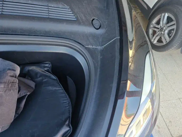 Tesla Model Y — Фото автомобиля 20