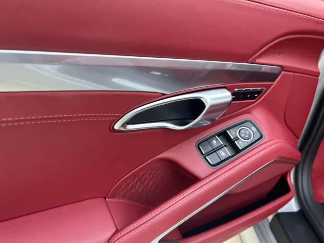 Porsche 718 — Фото автомобиля 2