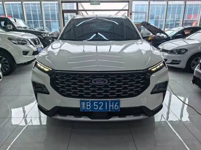 Ford Lingrui — Фото автомобиля 2
