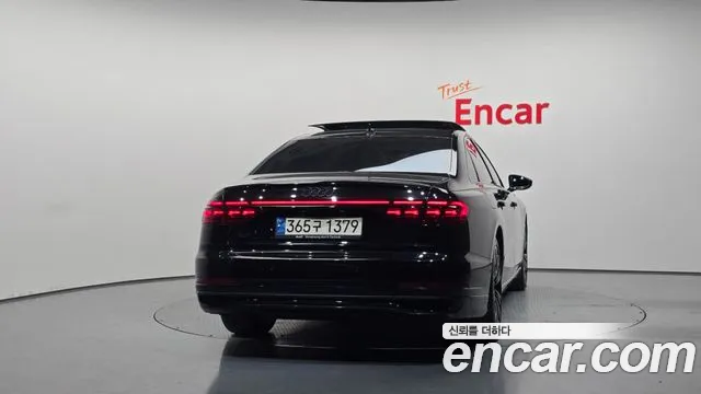 Audi A8 — Фото автомобиля 4