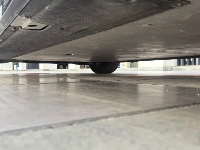 Li Auto MEGA — Фото автомобиля 13