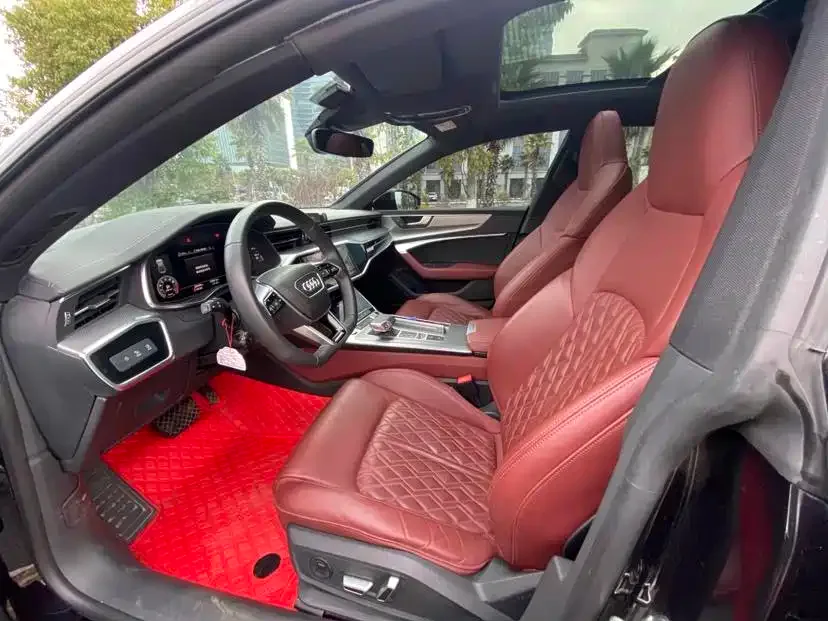 Audi Audi A7L 2024 45 TFSI quattro S-line Black Warrior Edition — Фото автомобиля 10