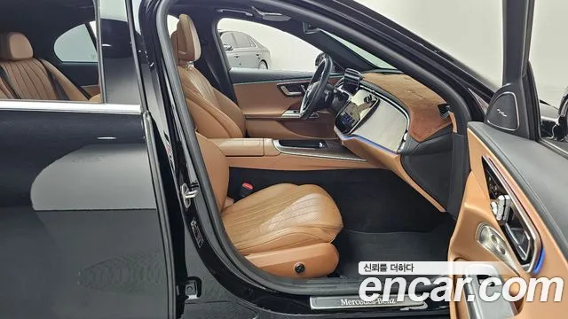Mercedes-Benz E-Class W214 — Фото автомобиля 16