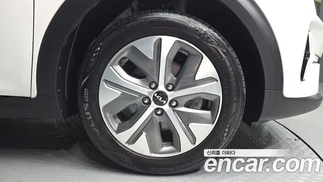 Kia Niro Niro Plus Air — Фото автомобиля 21