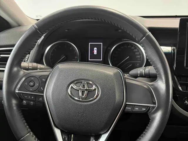 Toyota Camry — Фото автомобиля 19