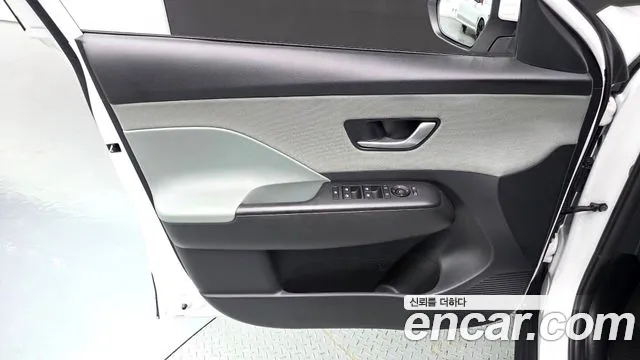 Hyundai Kona SX2 — Фото автомобиля 13
