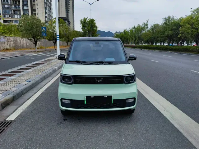 Wuling Hongguang Mini EV — Фото автомобиля 2