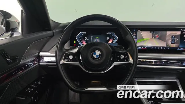 BMW 7-Series — Фото автомобиля 13