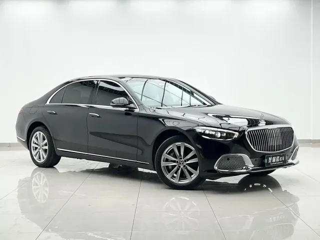 Mercedes-Benz S-Class — Фото автомобиля 2