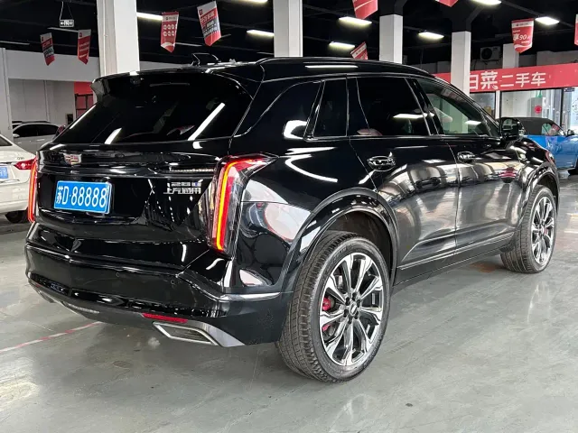 Cadillac XT5 — Фото автомобиля 15