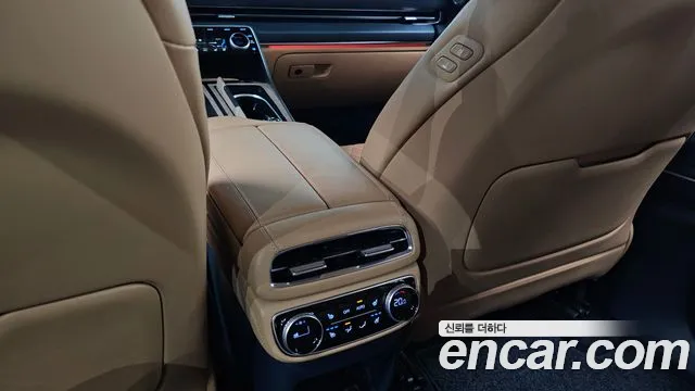 Genesis GV80 — Фото автомобиля 19