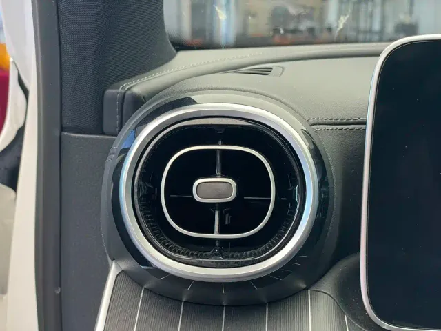 Mercedes-Benz C-Class — Фото автомобиля 19