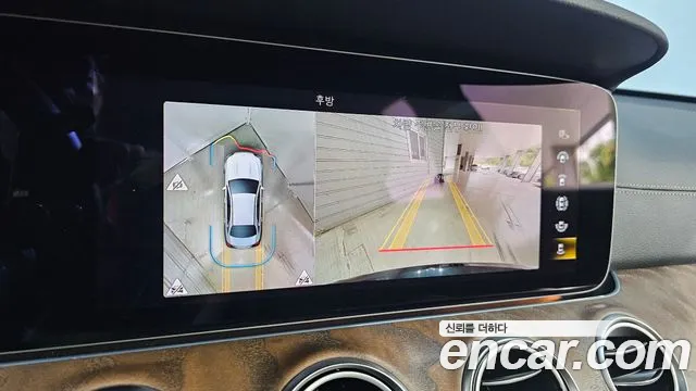 Mercedes-Benz E-Class — Фото автомобиля 17