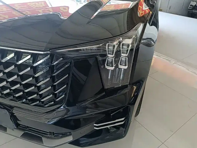 GAC Trumpchi GS8 — Фото автомобиля 23