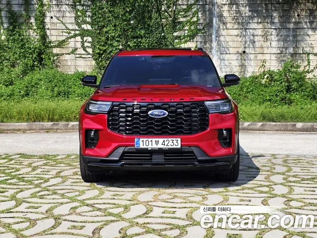 Ford Explorer Explorer 6 поколение 2.3 ST-Line 4WD — Фото автомобиля 4