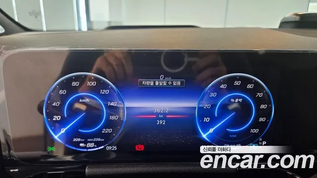 Mercedes-Benz EQA — Фото автомобиля 8