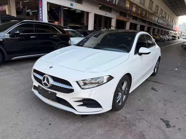 Фотография автомобиля — Mercedes-Benz A-Class