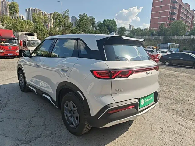 BYD Yuan UP — Фото автомобиля 4