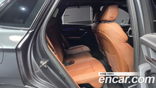 Audi Q5 FY — Фото автомобиля 12