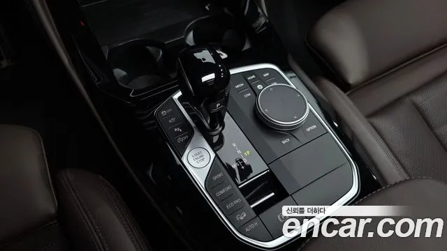 BMW X4 xDrive20i M Sport — Фото автомобиля 9