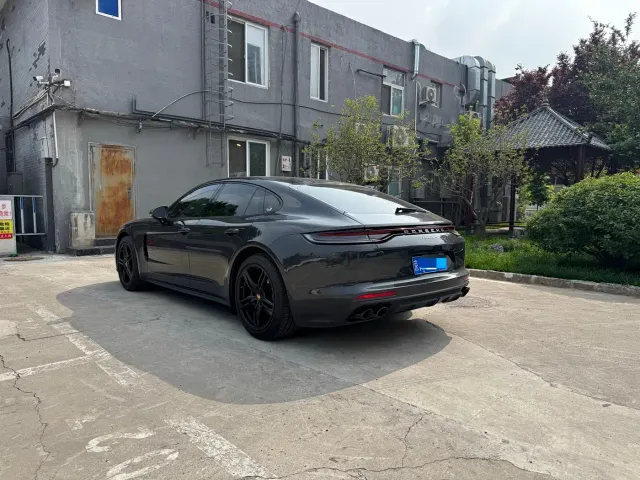 Porsche Panamera — Фото автомобиля 5