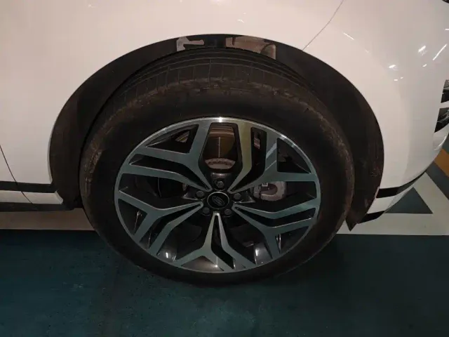 Land Rover Range Rover Evoque — Фото автомобиля 24