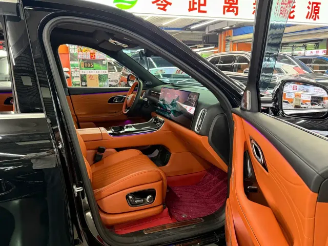 Geely Galaxy M9 — Фото автомобиля 18