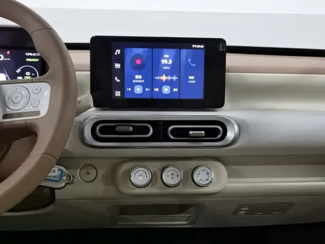 Wuling Hongguang Mini EV — Фото автомобиля 12