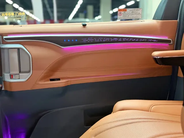 Toyota Granvia — Фото автомобиля 5