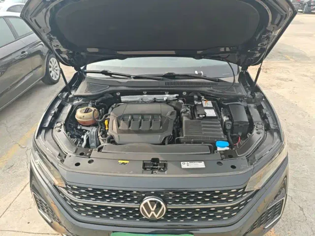 Volkswagen Passat — Фото автомобиля 19