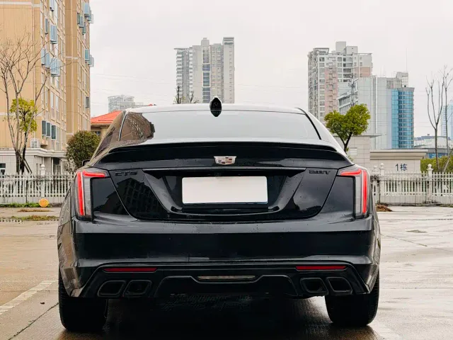 Cadillac CT5 — Фото автомобиля 11