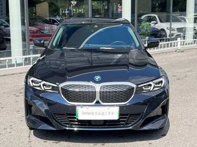 BMW i3 — Фото автомобиля 2