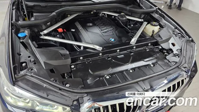 BMW X5 xDrive 40i M Sport — Фото автомобиля 5