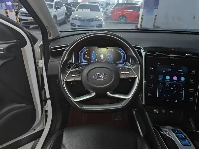 Hyundai Tucson — Фото автомобиля 6