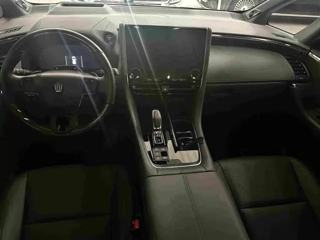 Toyota Vellfire — Фото автомобиля 12