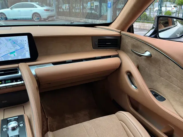 Lexus LC — Фото автомобиля 21