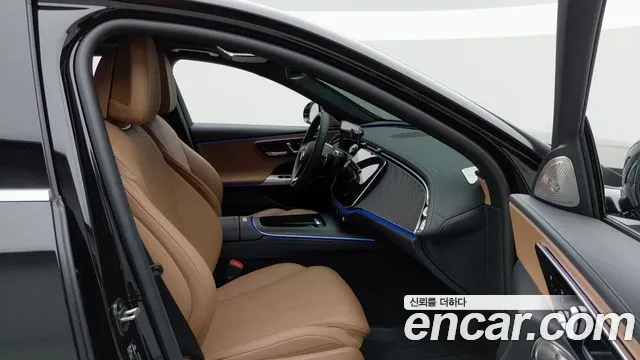 Mercedes-Benz E-Class — Фото автомобиля 14