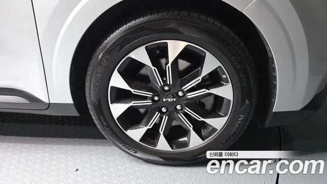 Kia Canival Carnival 4 поколение Бензин 7 мест Noblesse — Фото автомобиля 5