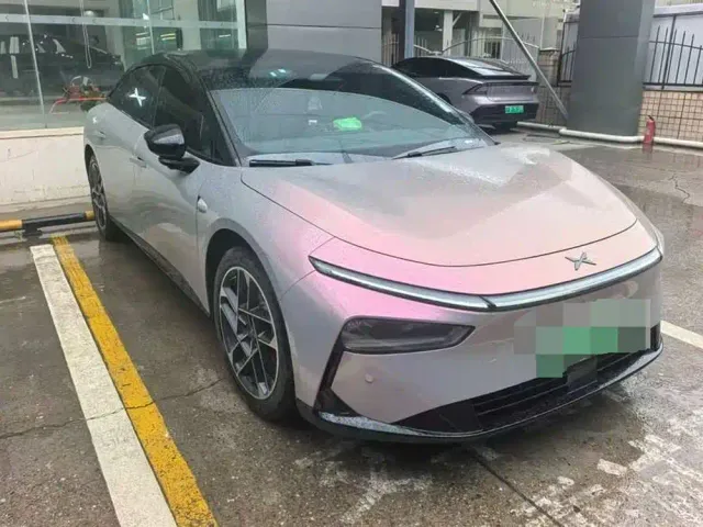 Xpeng P7+ — Фото автомобиля 2