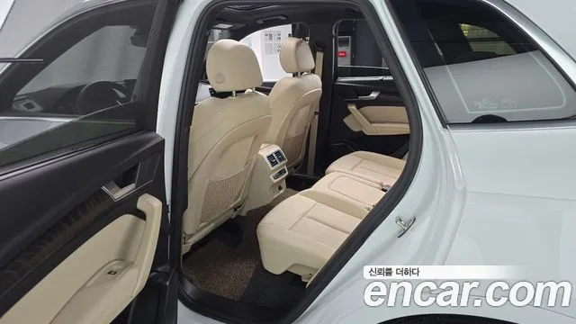 Audi Q5 FY — Фото автомобиля 11
