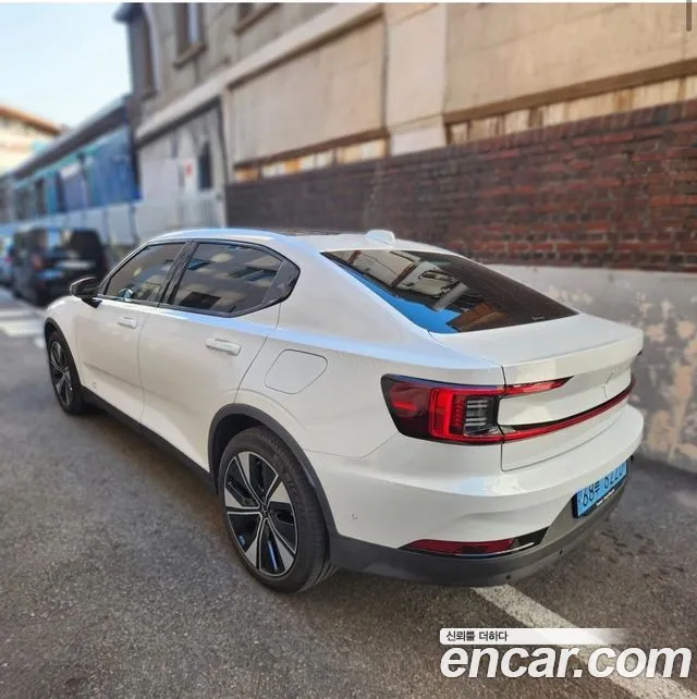 Polestar 2 — Фото автомобиля 3