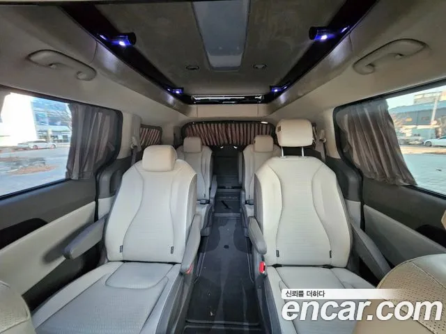 Kia Canival Новый Carnival 4 поколение Бензин 9 мест Hi-Limousine — Фото автомобиля 20