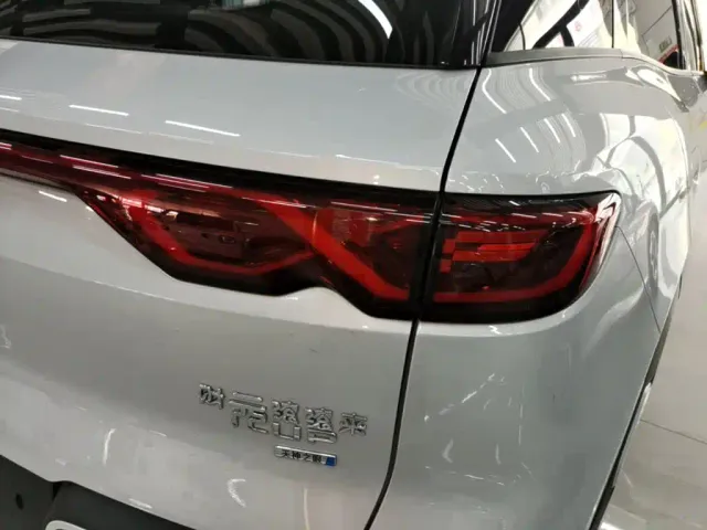 BYD Yuan UP — Фото автомобиля 7