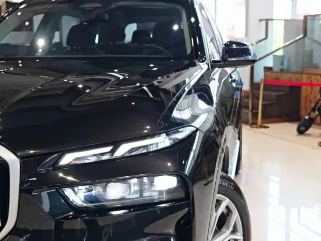 BMW X7 — Фото автомобиля 11