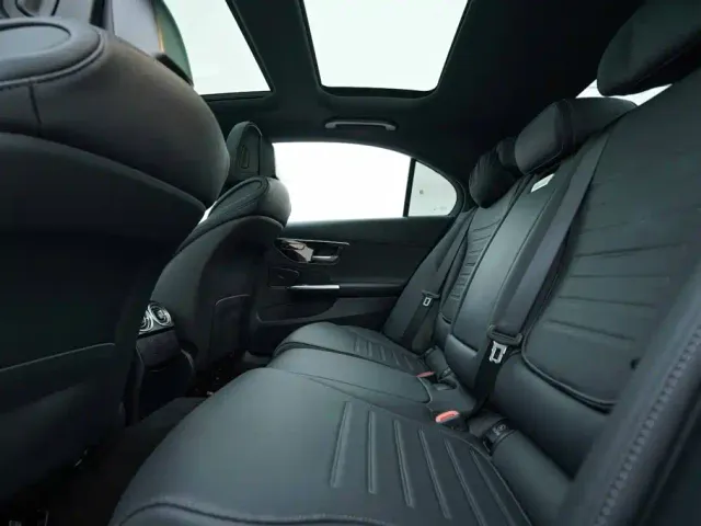Mercedes-Benz C-Class — Фото автомобиля 19
