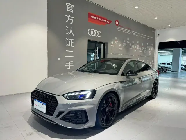 Фотография автомобиля — Audi RS 5