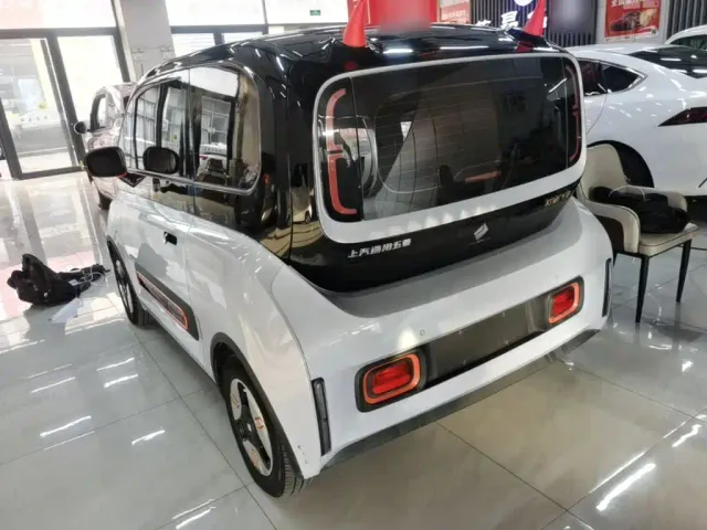 Baojun KiWi EV — Фото автомобиля 4