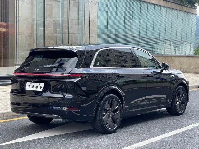 Li Auto L7 — Фото автомобиля 3