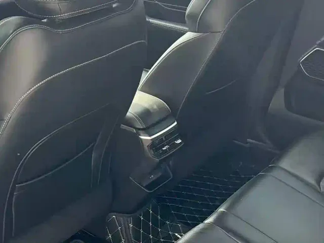 Geely Emgrand — Фото автомобиля 11